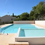 Maxime Coteaux La Nartelle Apartment *
