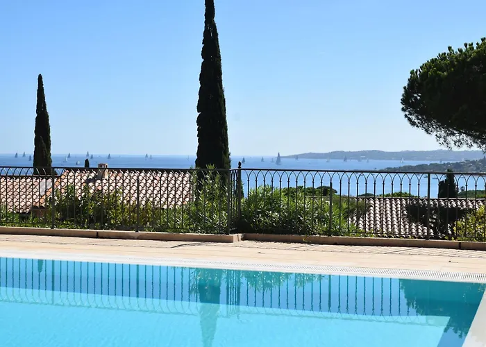 Apartment Maxime Coteaux La Nartelle